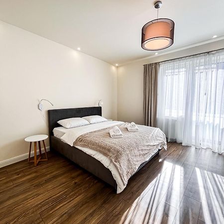 La Teatru - 2Bd Apartment Near Theatre And Old Town Brasov Ngoại thất bức ảnh